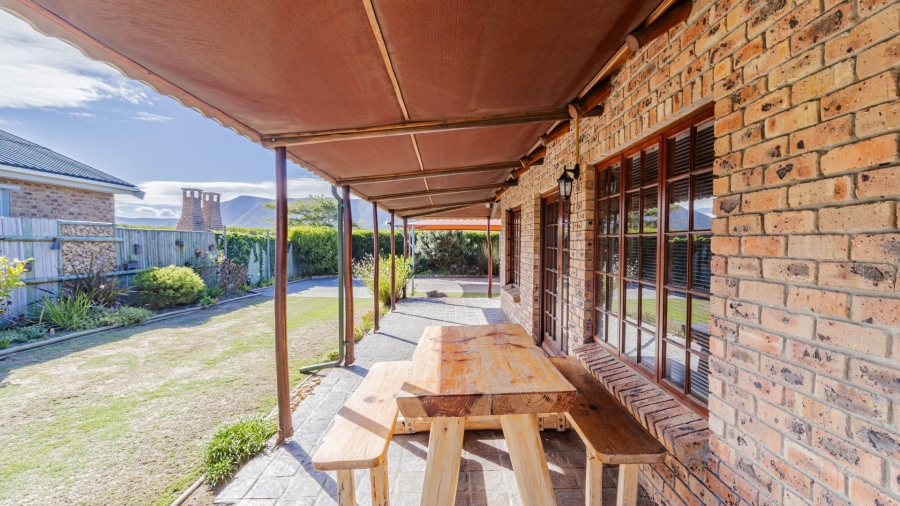 2 Bedroom Property for Sale in De Kelders Western Cape